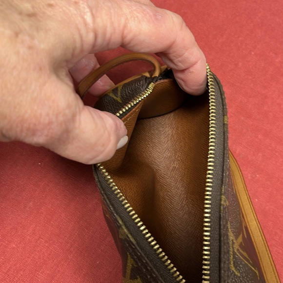 EUC Louis Vuitton 1993 Papillon Cylinder Bag with Small Cylinder Coin Bag - Picture 15 of 15